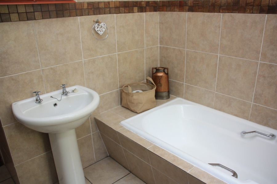 4 Bedroom Property for Sale in Fichardt Park Free State